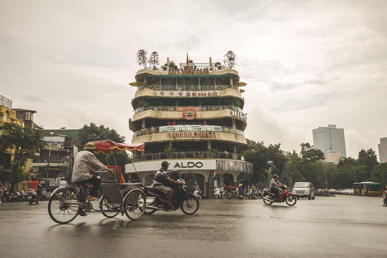 street, hanoi, vietnam, asia, city, building, architecture, traditional, people, transportation, urban, destination, bike, bicycle, road, hanoi, hanoi, hanoi, hanoi, hanoi, vietnam, vietnam, vietnam, vietnam